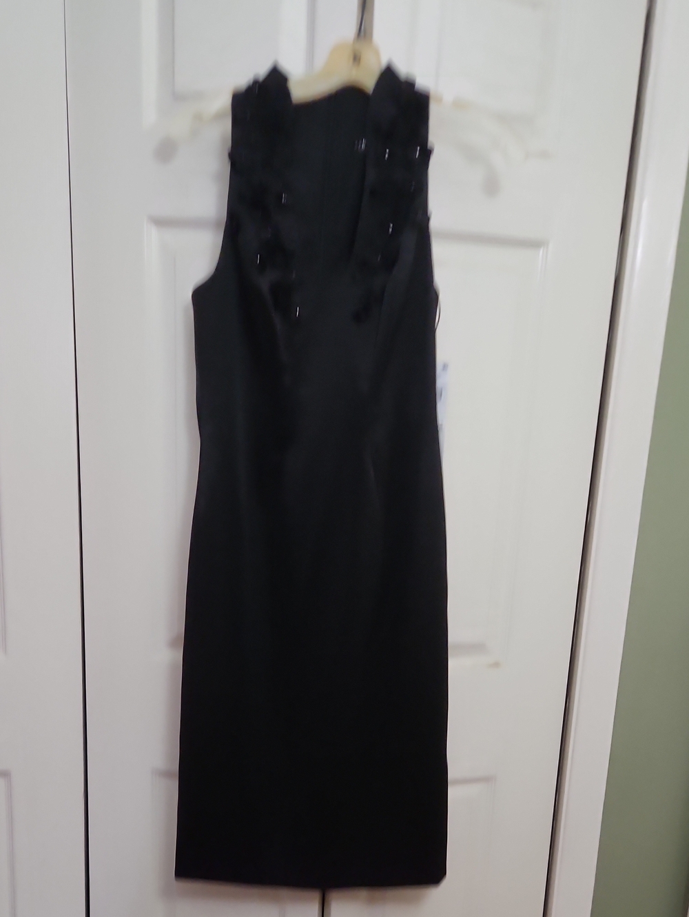 Sleeveless Black Midi Dress with Ruffle-Trim Neckline